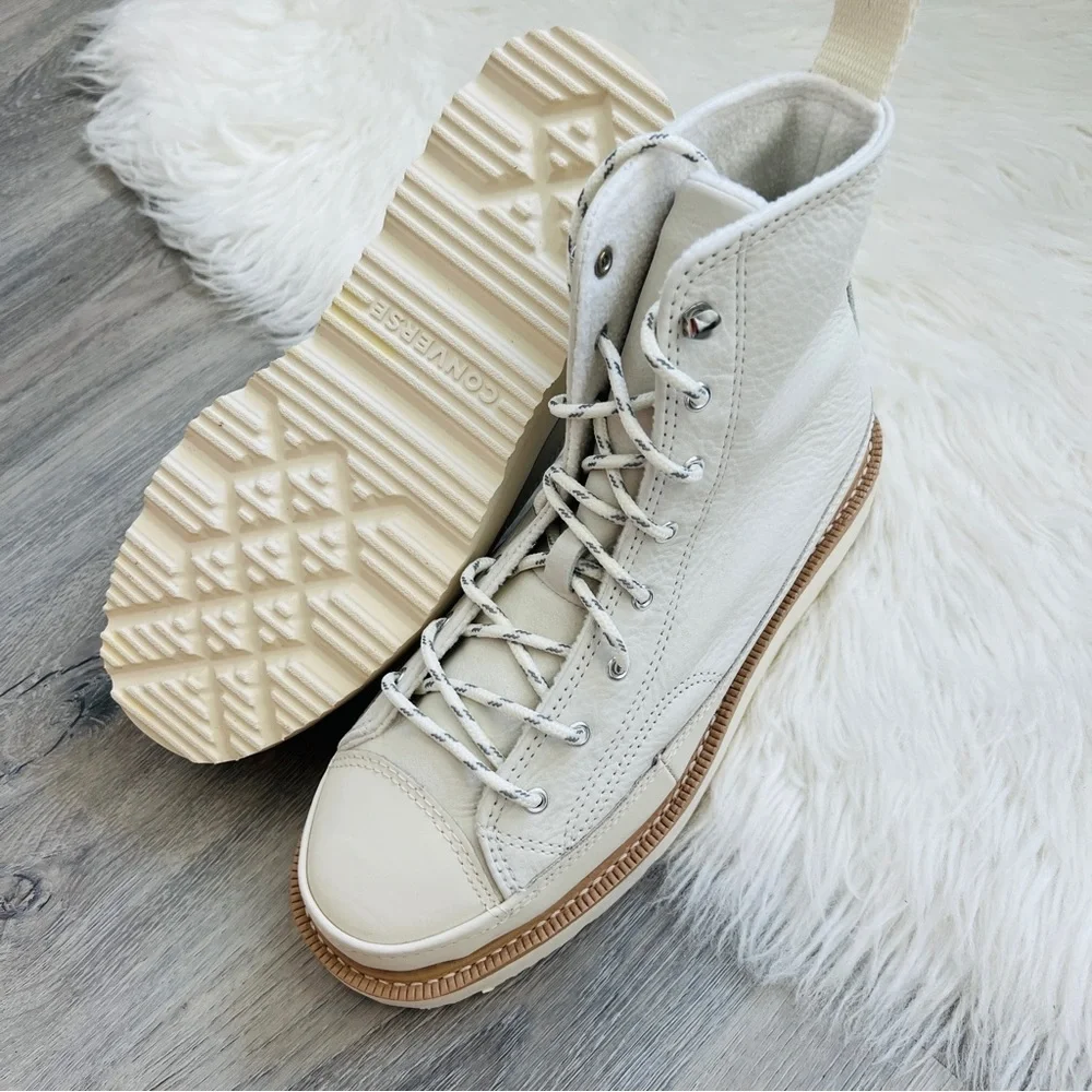 NWT Converse Chuck Taylor Crafted Boot Women’s Shoes - Picture 3 of 9